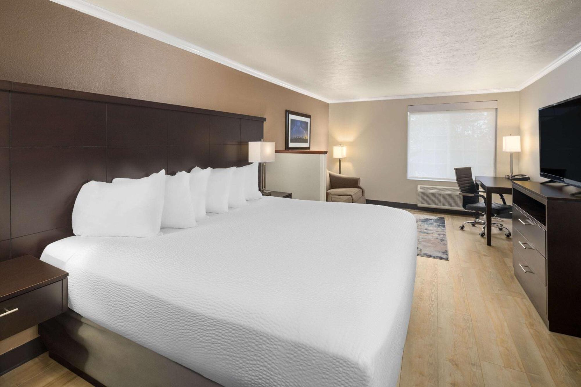 Ramada By Wyndham Moses Lake Εξωτερικό φωτογραφία